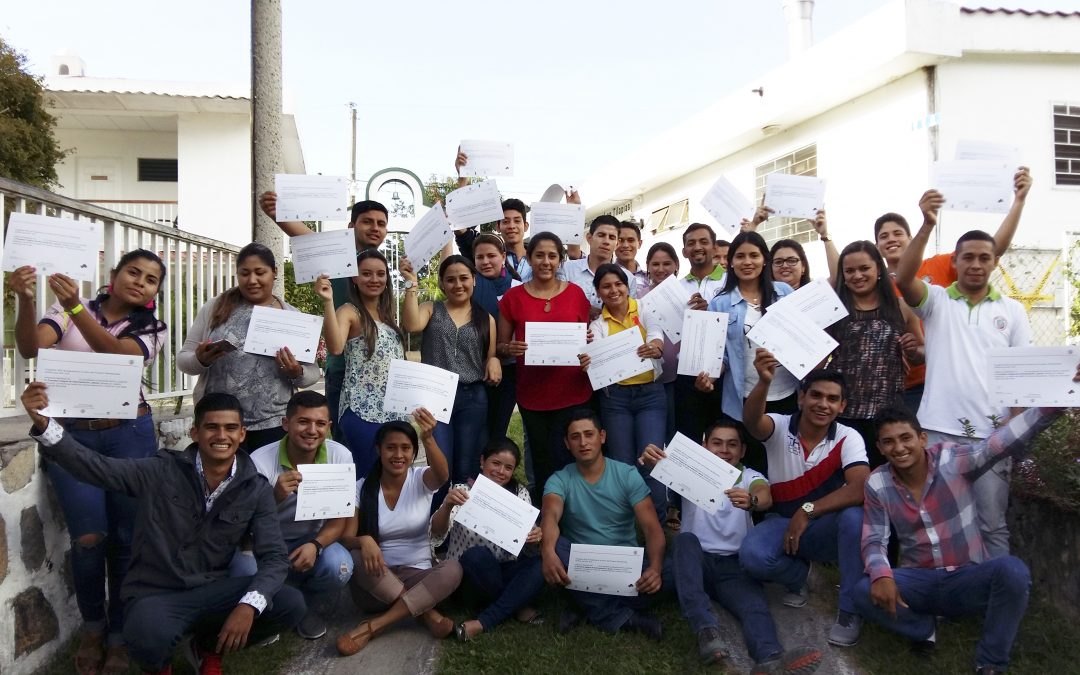 Fundación SES ( Argentina) certificó a jóvenes de Centroamérica